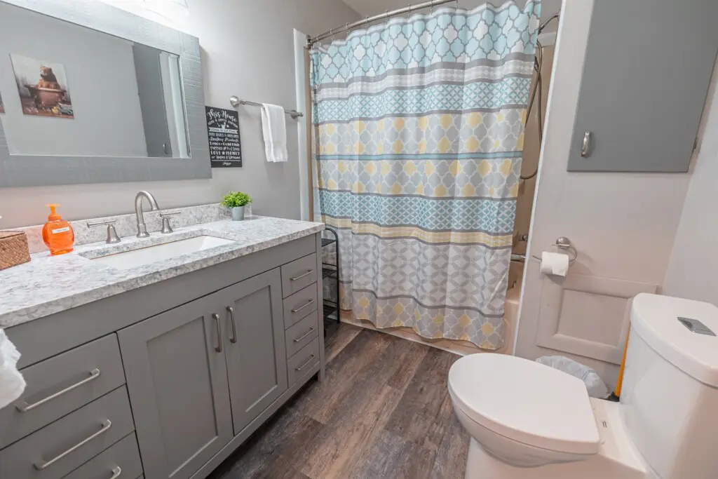 026f7b9ac03343e69c8775a5811262d3 LargeOriginal.jpg