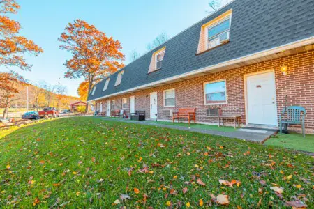 323ea0655ce04306b5070456179f4d2c LargeOriginal.jpg