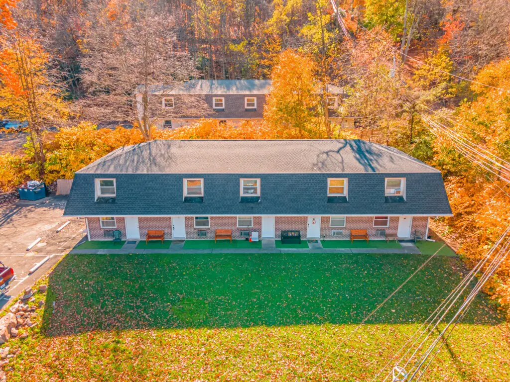 32aa390cc1694a1c8190dc9983d5e51f LargeOriginal.jpg