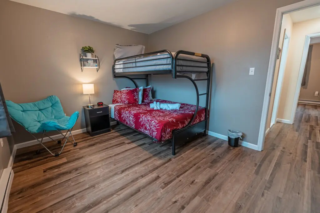 48ff28351c284da594cb901adfa412c7 LargeOriginal.jpg