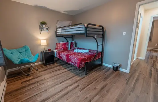 48ff28351c284da594cb901adfa412c7 LargeOriginal.jpg