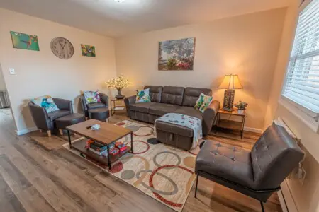 4d517d1c2e5148b48e25d2ffb4845f5d LargeOriginal.jpg