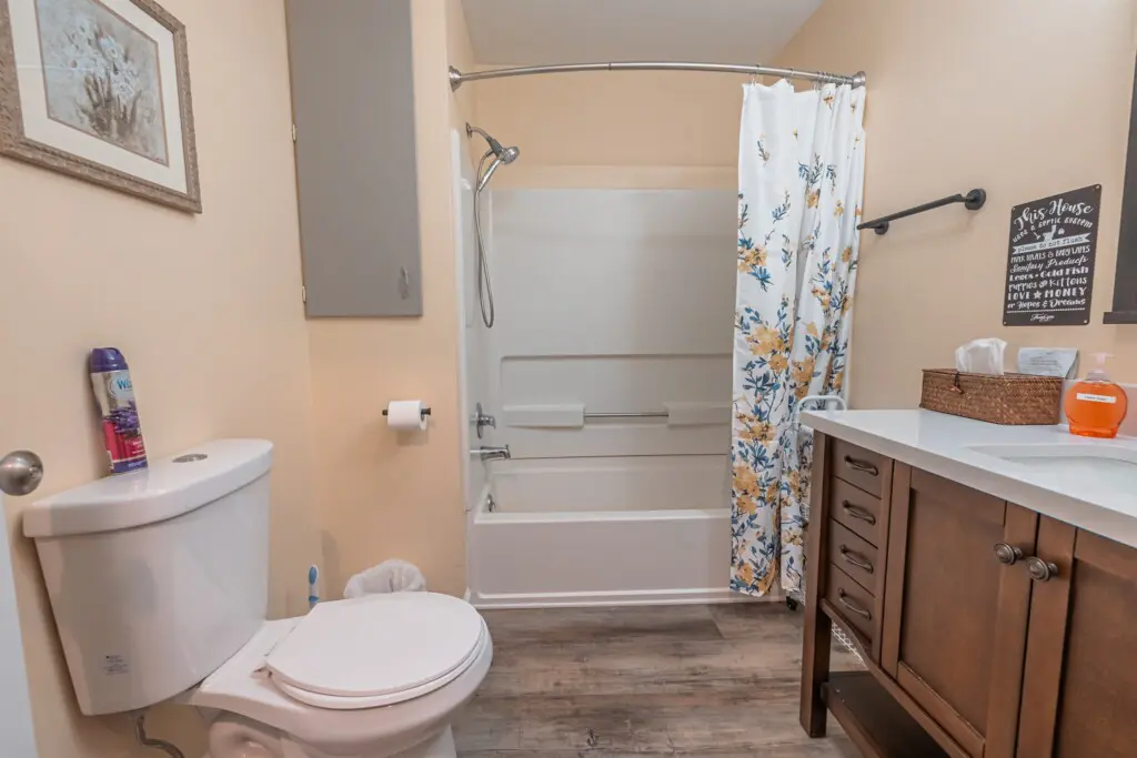 4ffc86875c0f49288aed86727c7e782f LargeOriginal.jpg