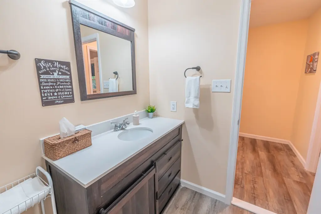 54d3da13af9847bb9af183f41fbd91c6 LargeOriginal.jpg