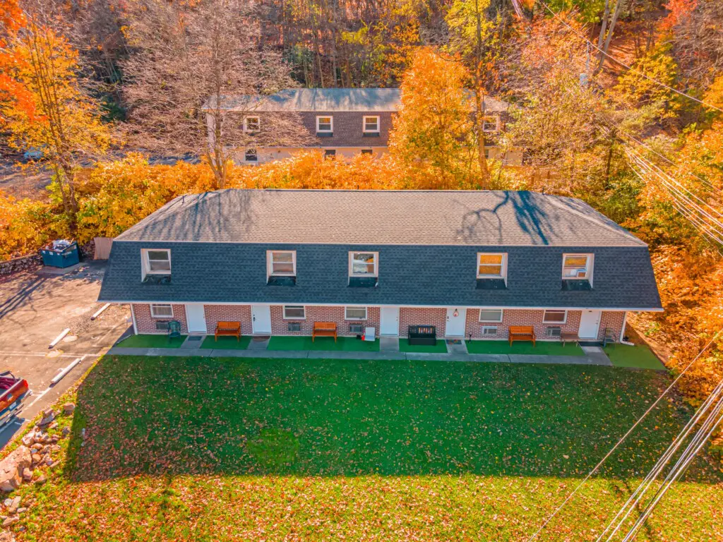 667d3440e280401ea2702b5206d731e9 LargeOriginal.jpg