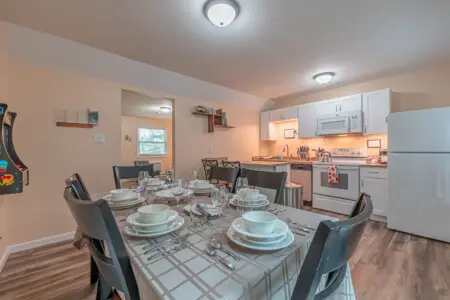 8e37777e78b441a99857ba49c10194ec LargeOriginal.jpg