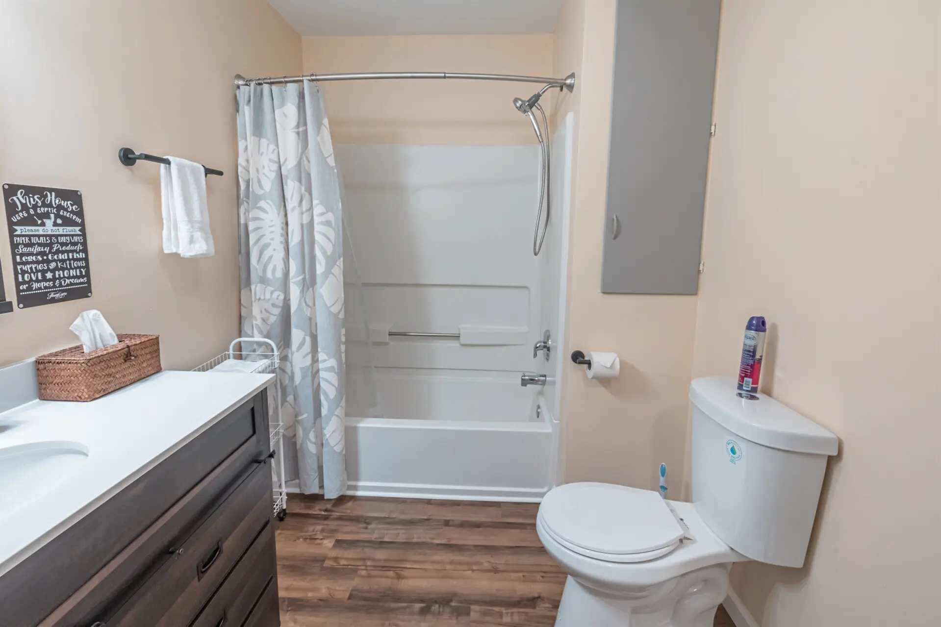 92ab600f185d4403b4f25dfa73d9f338 LargeOriginal.jpg