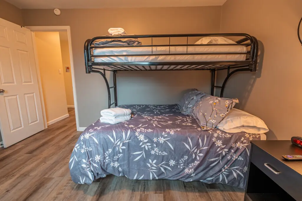 adb15470185f4a4bbf9ed14fe64d4f31 LargeOriginal.jpg