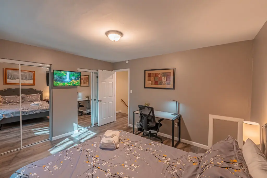 b30cf323ccb643c688f81b942a8aed20 LargeOriginal.jpg