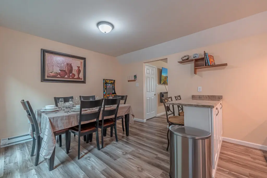 cc3b496d413a4d6cbd9ce967b7d2eceb LargeOriginal.jpg