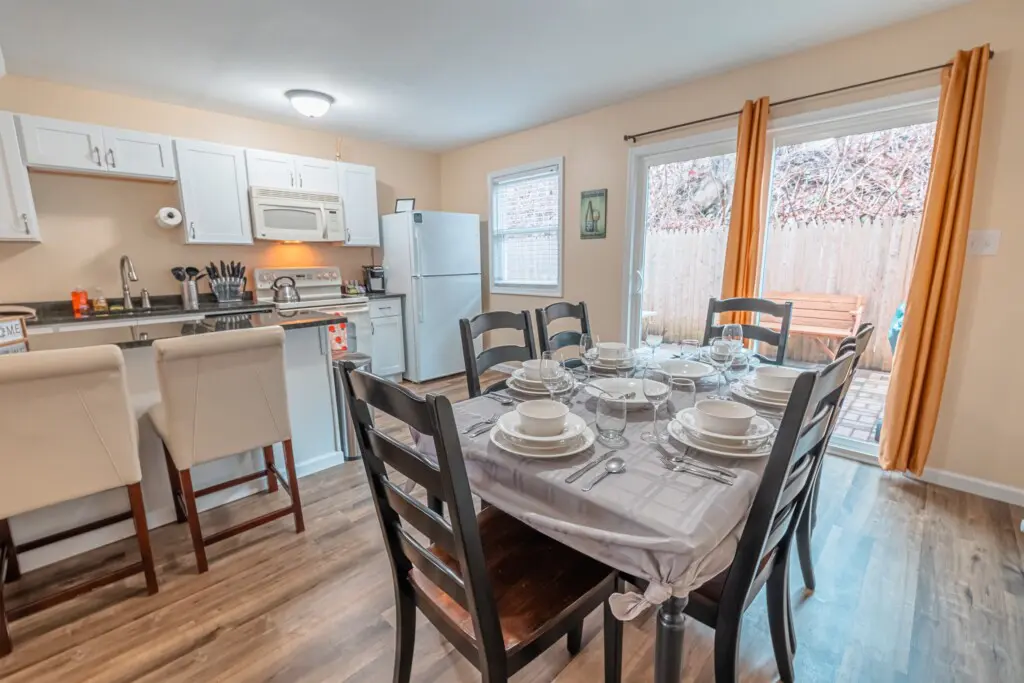 d7c05a6c6e4849309b6bb4d59574de09 LargeOriginal.jpg