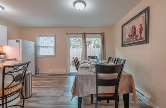 e64a5c4245484b75b9ad33d375b78f42 LargeOriginal.jpg