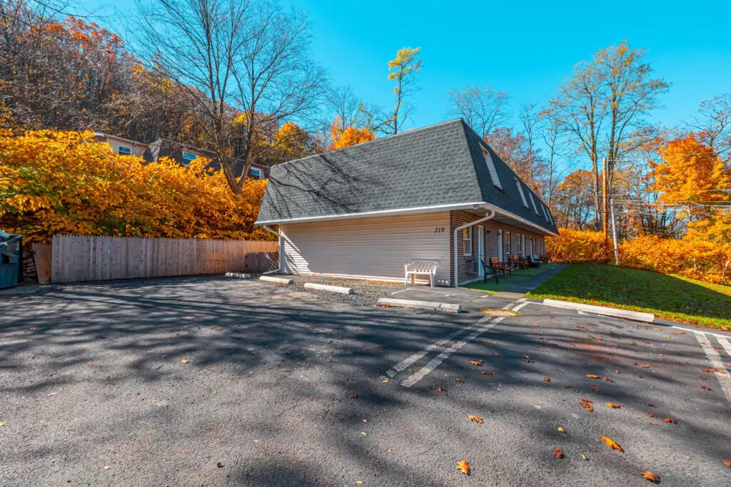 ebdf7d9f52354fe68bb2ca6b723f79f8 LargeOriginal.jpg