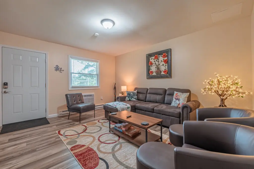 f9de2d40214c4d1caca35708270331ad LargeOriginal.jpg