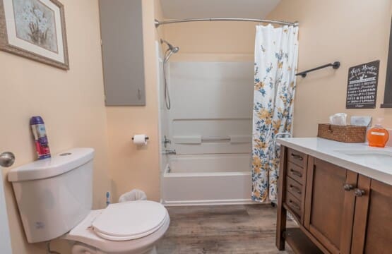 4ffc86875c0f49288aed86727c7e782f LargeOriginal.jpg